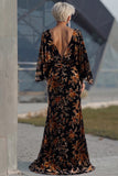 Robe de mère de la mariée à motifs marron à fourreau et manches évasées