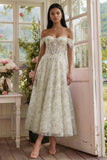 Robe d'invitée de mariage midi vert clair tulle ligne A bustier épaule dénudée appliqué