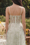 Corset appliqueté vert clair Fines bretelles Une robe midi Line