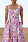 Robe midi à motif de fleurs lilas à col carré courbé