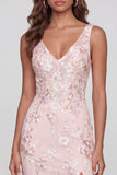 Robe midi rose scintillante à col en V appliqué et fourreau avec fente