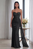 Robe longue formelle à dos sans bretelles froissée avec ruban