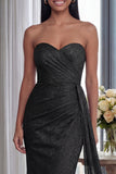 Robe longue formelle à dos sans bretelles froissée avec ruban