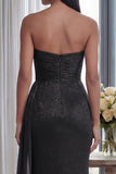 Robe longue formelle à dos sans bretelles froissée avec ruban