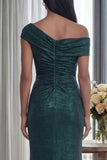 robe longue formelle froncée vert foncé à épaules dénudées, fermeture éclair à l’arrière