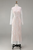 Robe de mariée blanche en dentelle à manches longues