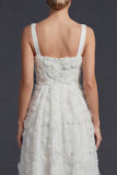 Robe de mariée longue à col carré blanche à ligne A avec des fleurs 3D