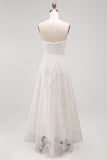 Robe de mariée blanche sans bretelles High-Low A Line avec des fleurs 3D