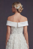 Fleurs blanches 3D à épaules dénudées, une robe de mariée longue ligne