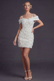 Robe de mariée courte blanche à épaules froides Bodycon avec des fleurs 3D