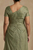 Robe à manches courtes Sage poussiéreuse A Line grande taille Mother Of The Bride