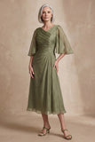 Sauge poussiéreuse Une robe midi à manches midi plissée midi Sage
