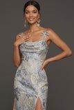 Petite robe formelle longue à bretelles florales jacquard bleu poussiéreux avec fente