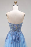 Robe de soirée longue bleue ligne A bustier tulle cœur appliqué avec fente