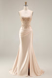 Robe de soirée longue champagne en satin bustier