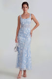 Robe midi florale midi à fourreau lilas à fourreau transparent corset à col carré avec dentelle dans le dos