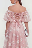Robe midi midi rose à lignes dénudées, avec dentelle dans le dos