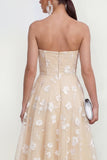 Robe fleurie midi lilas midi sans bretelles sans bretelles avec poches