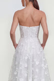 Robe fleurie midi lilas midi sans bretelles sans bretelles avec poches