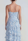 Robe Maxi à bretelles fines florales lilas Shearh avec volants et fente