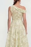 Robe midi fleurie rose à une épaule en ligne A