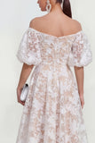 Robe midi rose midi à épaules dénudées, manches bouffantes
