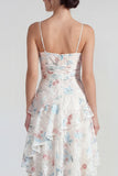 Robe maxi-fleurie multi-fleurs à bretelles fines blanches avec volants