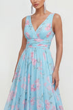 Robe longue longue en mousseline en vr bleue à col en V