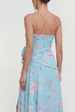 Robe fleurie bleue 3D à volants sans bretelle bleue avec fente