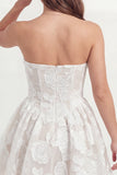 Corset blanc appliqué sans bustier A Line Mini robe