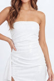 Robe courte blanche scintillante à sequins bustier