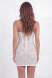Robe blanche bustier floral sans armature