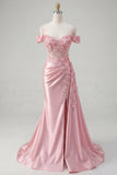 Corset rose fleuri et fronçé en sirène : longue robe de bal avec cape latérale
