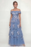 Robe de la mère de la mariée à épaules nuancée, bleu poussiéreux à étages