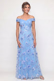 Robe de mère de mariée bleu dénudé sur les épaules dénudées, ligne A brodée