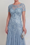 Robe de mère de mariée à col rond vert foncé appliquée