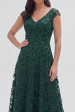 Robe longue de la mère de la mariée à manches longues à manches florales vert foncé