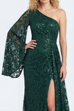 Robe de mère de la mariée en dentelle vert foncé en dentelle vert foncé avec une épaule et manches
