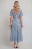 Robe longue de la mère de la mariée en tulle gris-bleu à paillettes florales à col en V