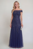 Tulle bleu marine Sequins floraux découverts sur l’épaule Longue robe de mère de la mariée