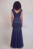 Robe longue sirène à col en V à col en V vert sauge avec fente