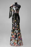 Robe longue d’invité de mariée en broderie florale noire asymétrique à une épaule