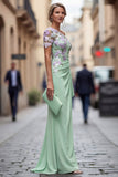 Robe longue de la mère de la mariée à fourreau vert à une épaule appliquée