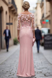 Robe longue de mère de la mariée à col bateau, fourreau à fard à fleurs, avec des appliques