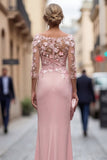 Robe longue de mère de la mariée à col bateau, fourreau à fard à fleurs, avec des appliques
