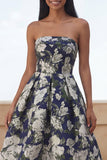 Robe longue de mariée longue à motifs floraux à motifs floraux en fleurs de jonquille bleue en ligne A