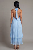 Robe longue plissée bleu ciel à col nu et nœud