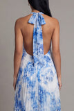 Robe longue plissée bleu ciel à col nu et nœud