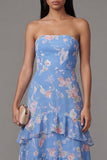 Robe longue d’invité de mariage à étages à étages à motifs floraux en chiffon bleu chiffon