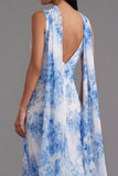 Robe longue en mousseline en mousseline blanche bleue à col en V et écharpe à col